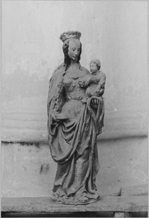 Statue : Vierge à l'Enfant