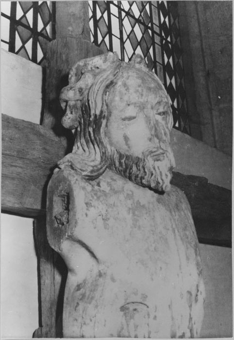 Sculpture : Christ en croix, détail