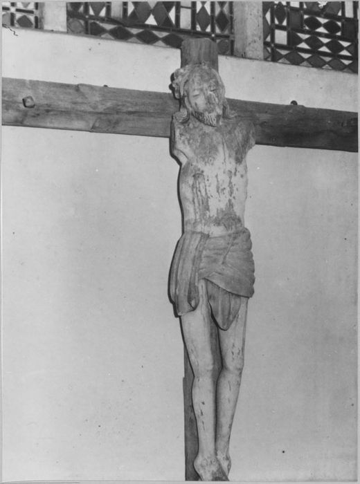 Sculpture : Christ en croix