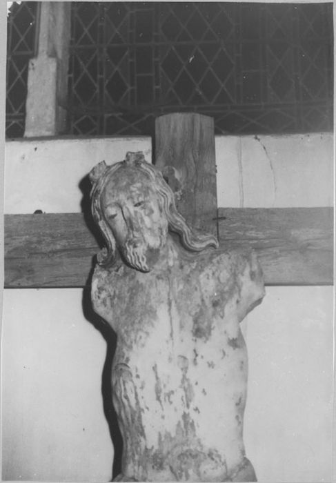 Sculpture : Christ en croix, détail