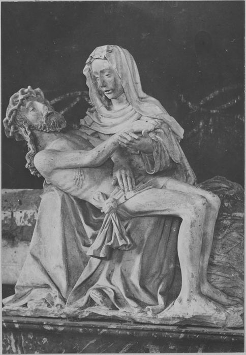 Statue : Vierge de Pitié