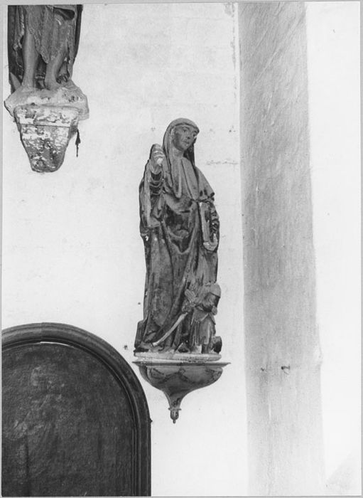 Statue : Saint Léonard (?), abbé libérant un prisonnier