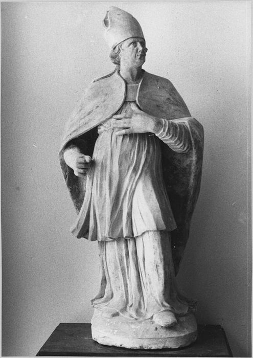 Statue : Saint évêque, après restauration (1973)