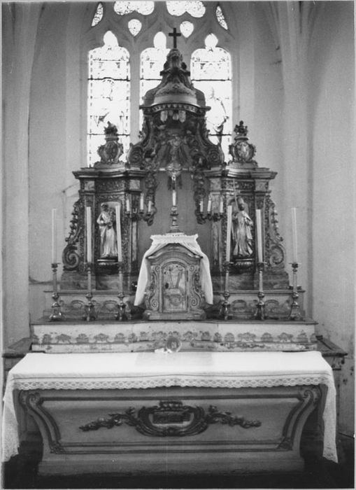 Maître-autel, tabernacle, retable