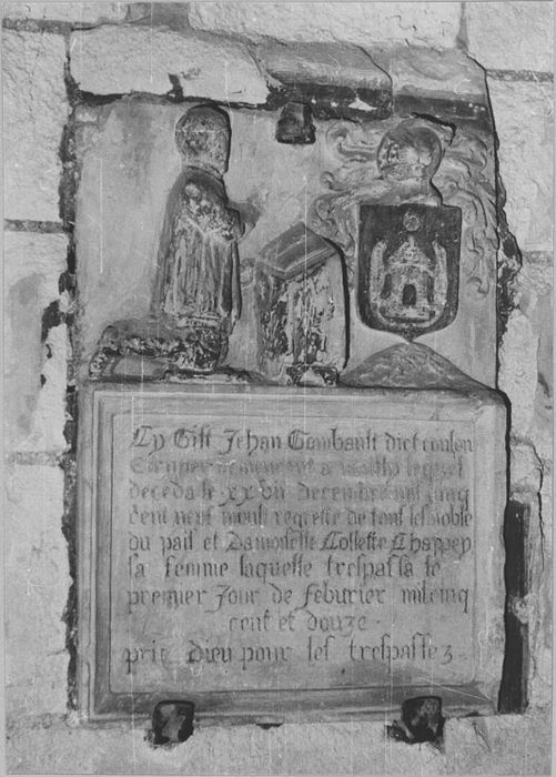 Dalle funéraire de Jean Gombault dit Coulon et Colette Chappey