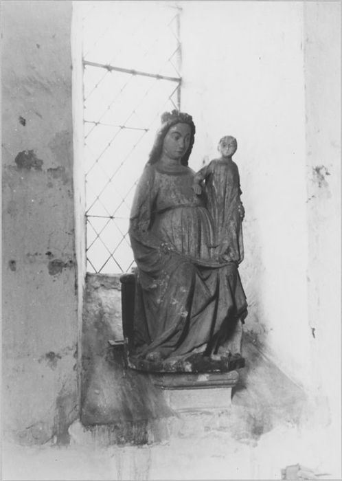 Statue : Vierge à l'Enfant