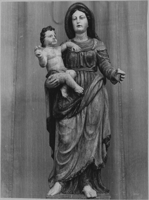 Statue : Vierge à l'Enfant, après restauration