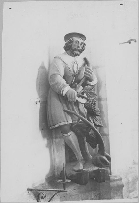 Ex-voto (statuette) : vigneron, avant restauration