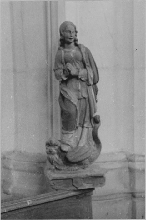 Statue : Sainte Marguerite, avant restauration