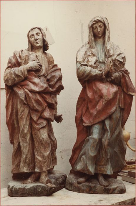 2 statues : Vierge et saint Jean de Calvaire