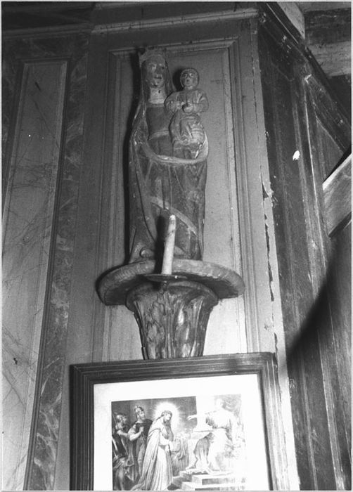 Statue : Vierge à l'Enfant