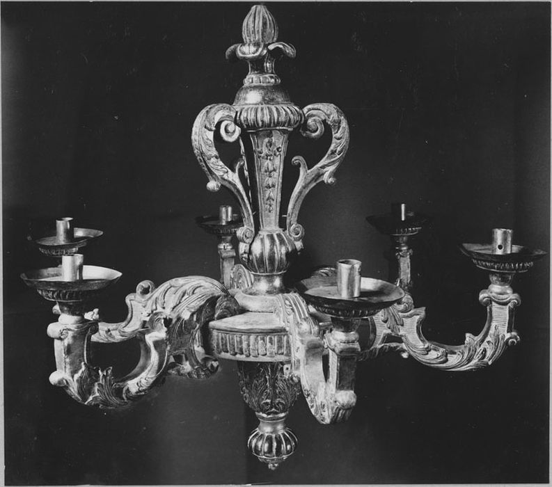 Lustre - © Ministère de la Culture (France), Médiathèque du patrimoine et de la photographie, diffusion RMN-GP