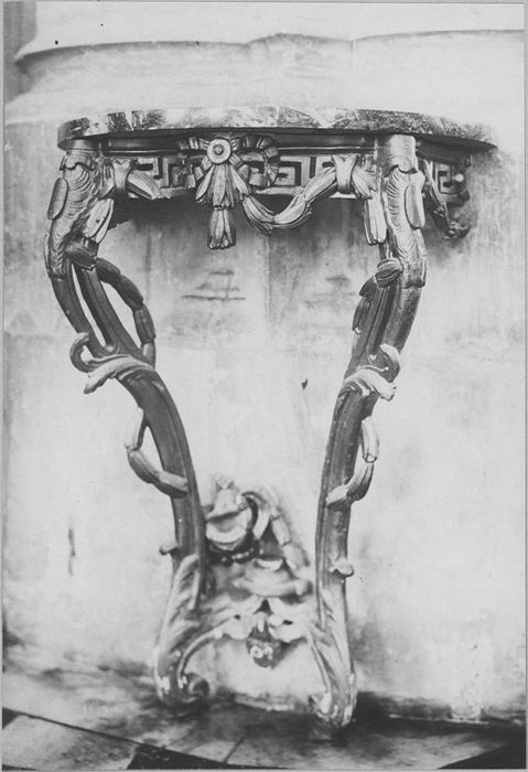 Crédence - © Ministère de la Culture (France), Médiathèque du patrimoine et de la photographie, diffusion RMN-GP