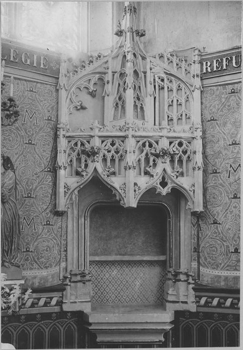 Piscine de la Chapelle de la Vierge