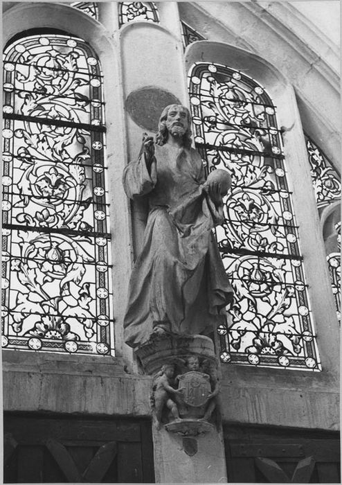 Statue : Christ portant le globe