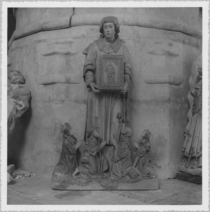 Groupe sculpté : Saint Quentin