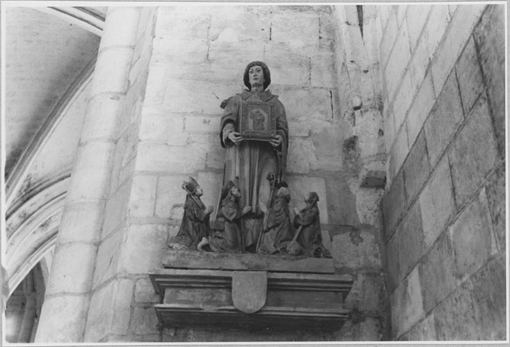 Groupe sculpté : Saint Quentin