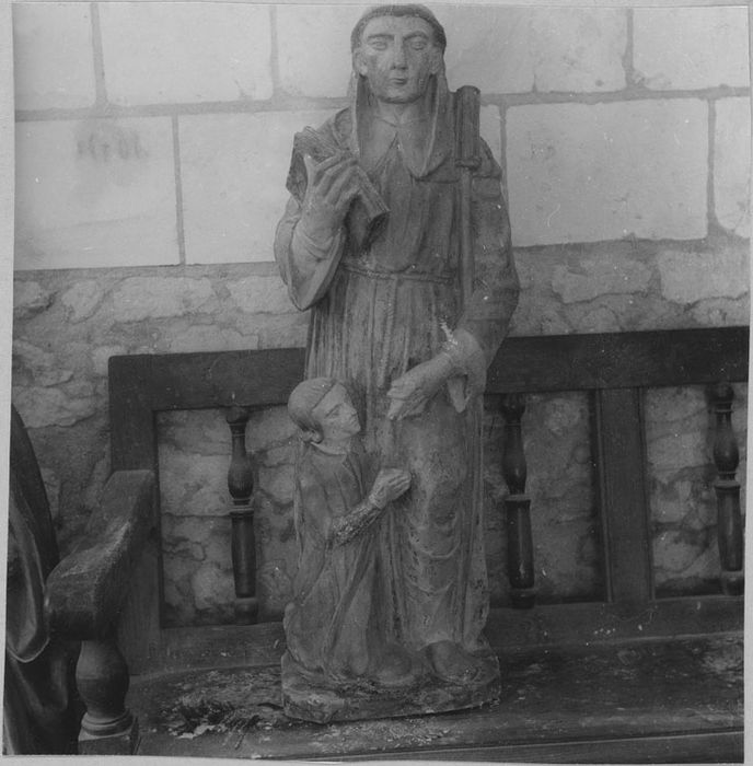 Groupe sculpté : Saint Frobert et donateur