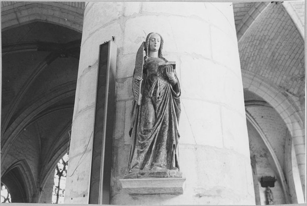 Statue : Sainte Julie