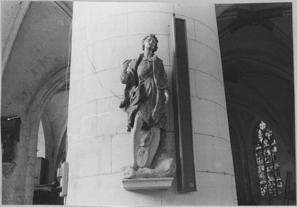 Statue : Saint Jean-Baptiste dans le Jourdain