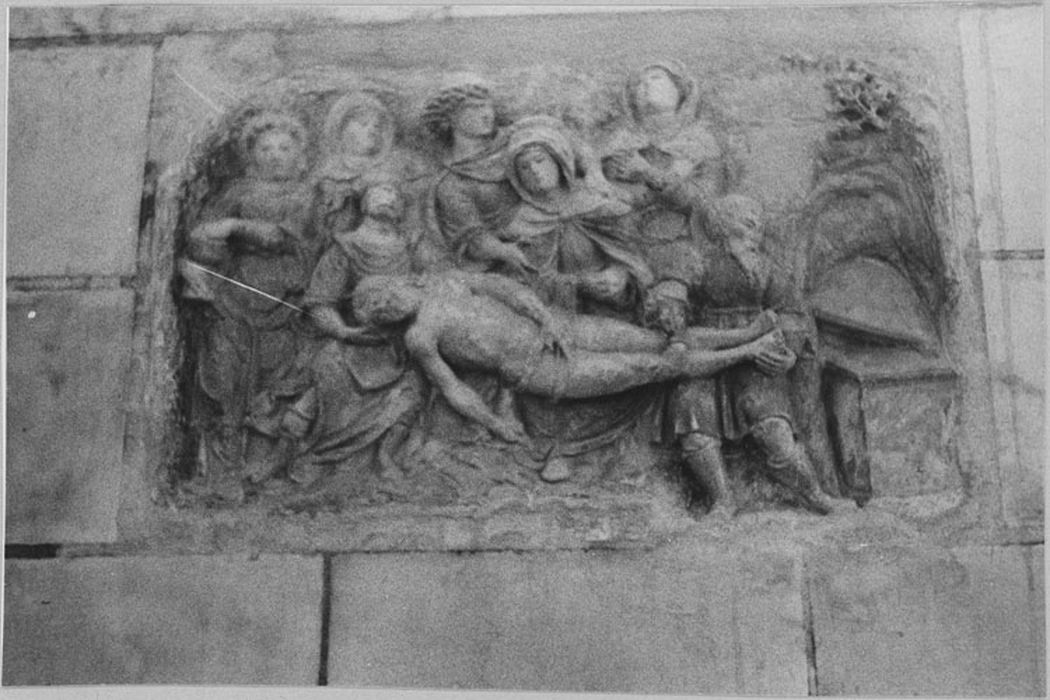 Bas-relief : Mise au tombeau