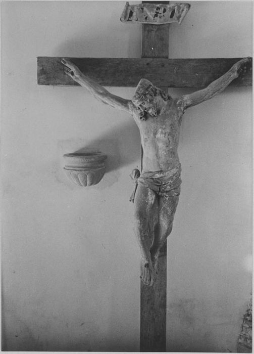 Sculpture : Christ en croix
