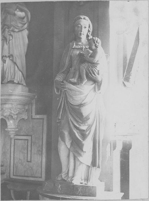 Statue : Vierge à l'Enfant