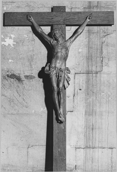 Sculpture : Christ en croix