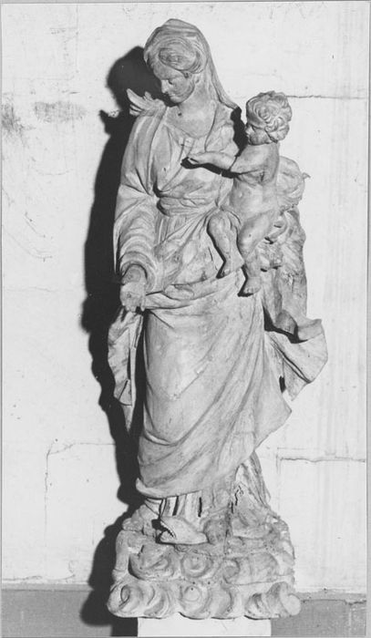 Statuette : Vierge à l'Enfant