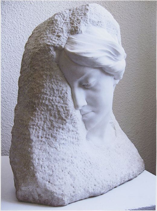 demi-relief : Profil de femme, vue de trois-quart - © Ministère de la Culture (France), Médiathèque du patrimoine et de la photographie, diffusion RMN-GP