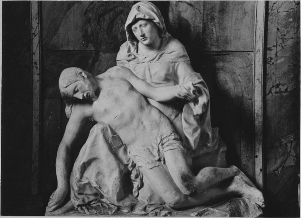 Groupe sculpté : Vierge de Pitié