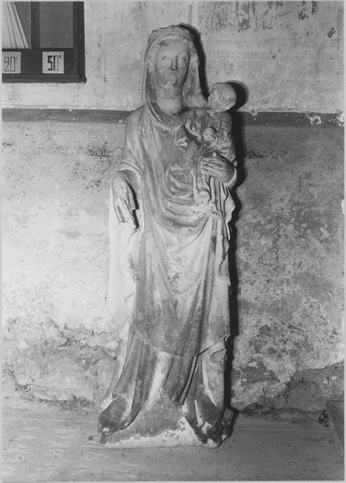 Statue : Vierge à l'Enfant (déplacée à Trancault)