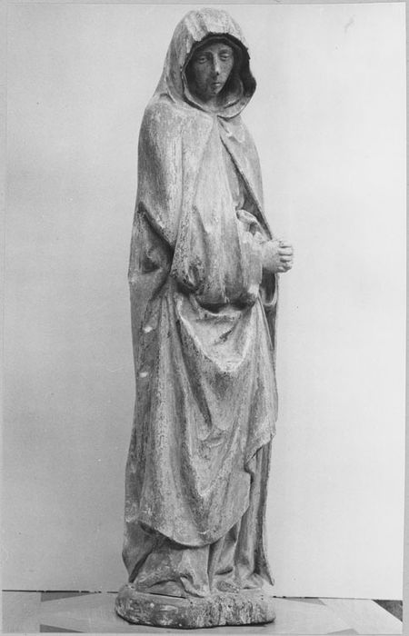 STATUETTE (2) : VIERGE, vue de trois-quart - © Ministère de la Culture (France), Médiathèque du patrimoine et de la photographie, diffusion RMN-GP