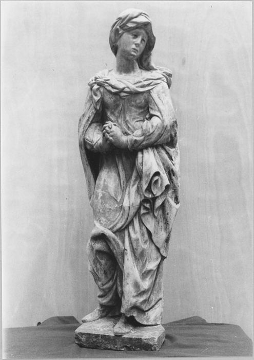 Statue : Vierge de calvaire