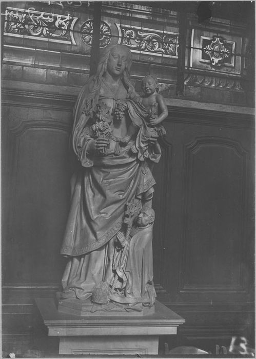 GROUPE SCULPTE : VIERGE A L'ENFANT AVEC PRELAT DONATEUR - © Ministère de la Culture (France), Médiathèque du patrimoine et de la photographie, diffusion RMN-GP