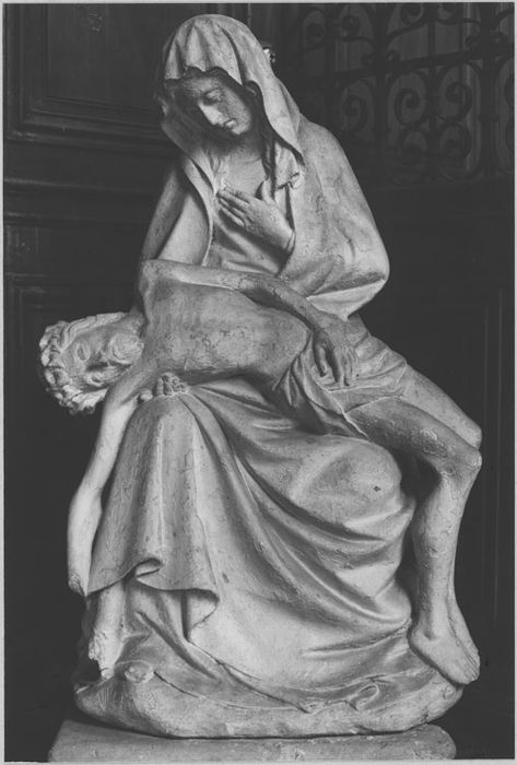 STATUE : VIERGE DE PITIE - © Ministère de la Culture (France), Médiathèque du patrimoine et de la photographie, diffusion RMN-GP