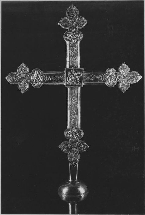 Croix de procession (Trésor des Eglises de Brienne-le-Château), avers