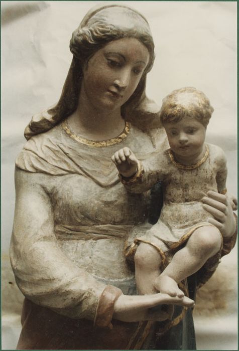 Statue : Vierge à l'Enfant, après restauration, détail