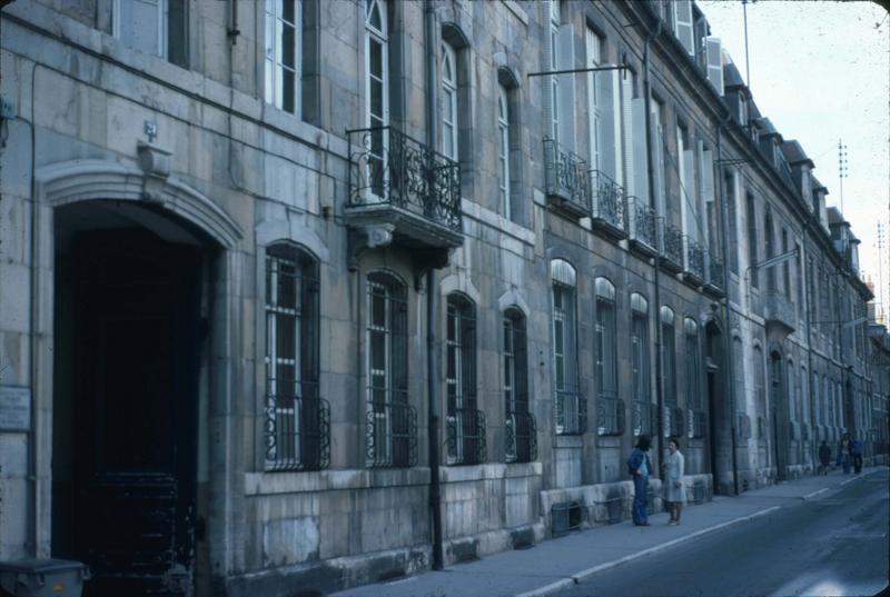 Façade sur rue