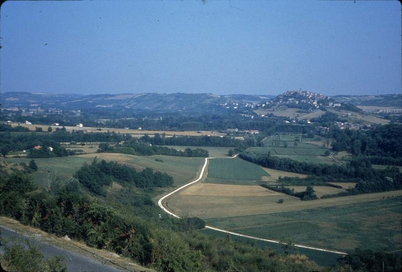 Cordes et la campagne environnante