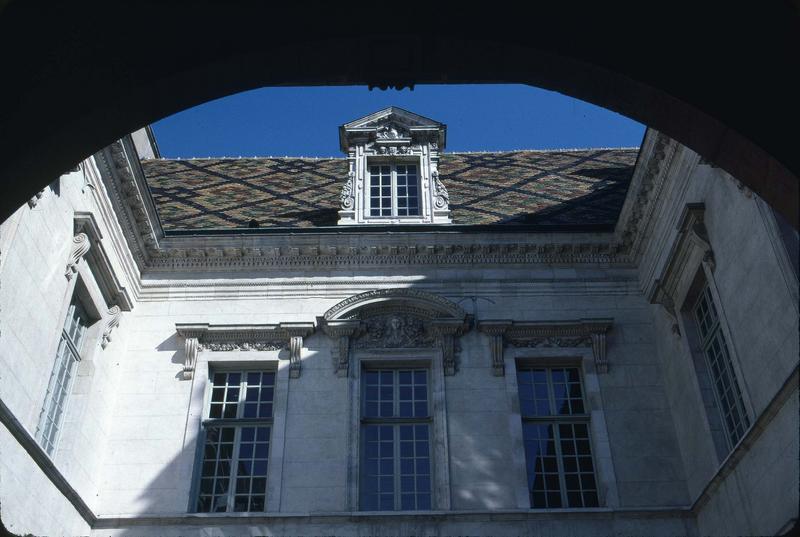 Façade sur cour