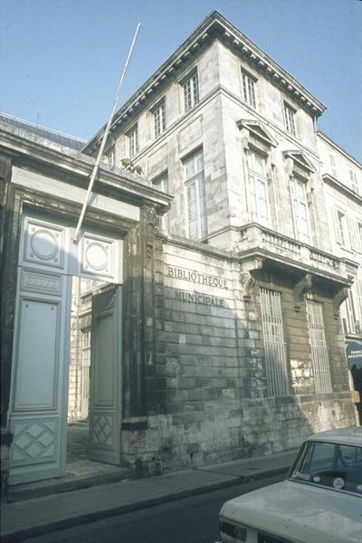 Façade sur rue