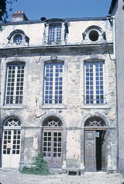 Façade sur cour