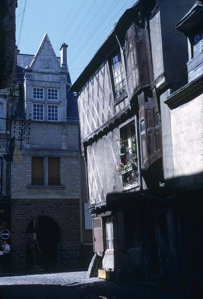 Une rue du vieux Mans