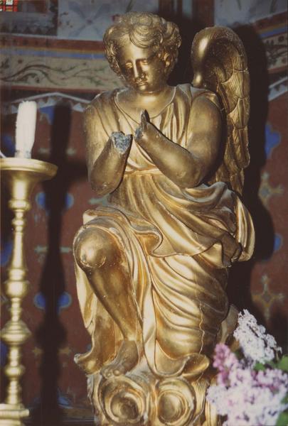 maître-autel, statue : ange adorateur, vue générale