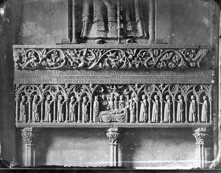 monument funéraire de Guillaume Razouls, évêque de Carcassonne, vue partielle