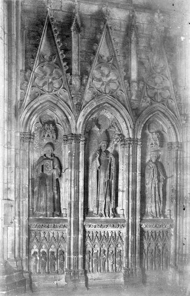 monument funéraire de Pierre de Roquefort, évêque de Carcassonne, vue générale