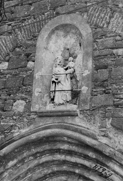 statue : Vierge à l'Enfant, vue générale - © Ministère de la Culture (France), Médiathèque du patrimoine et de la photographie (objets mobiliers), tous droits réservés