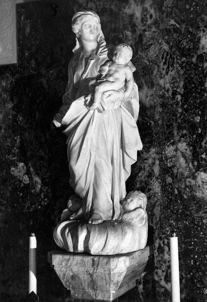 statue : Vierge à l'Enfant, vue générale