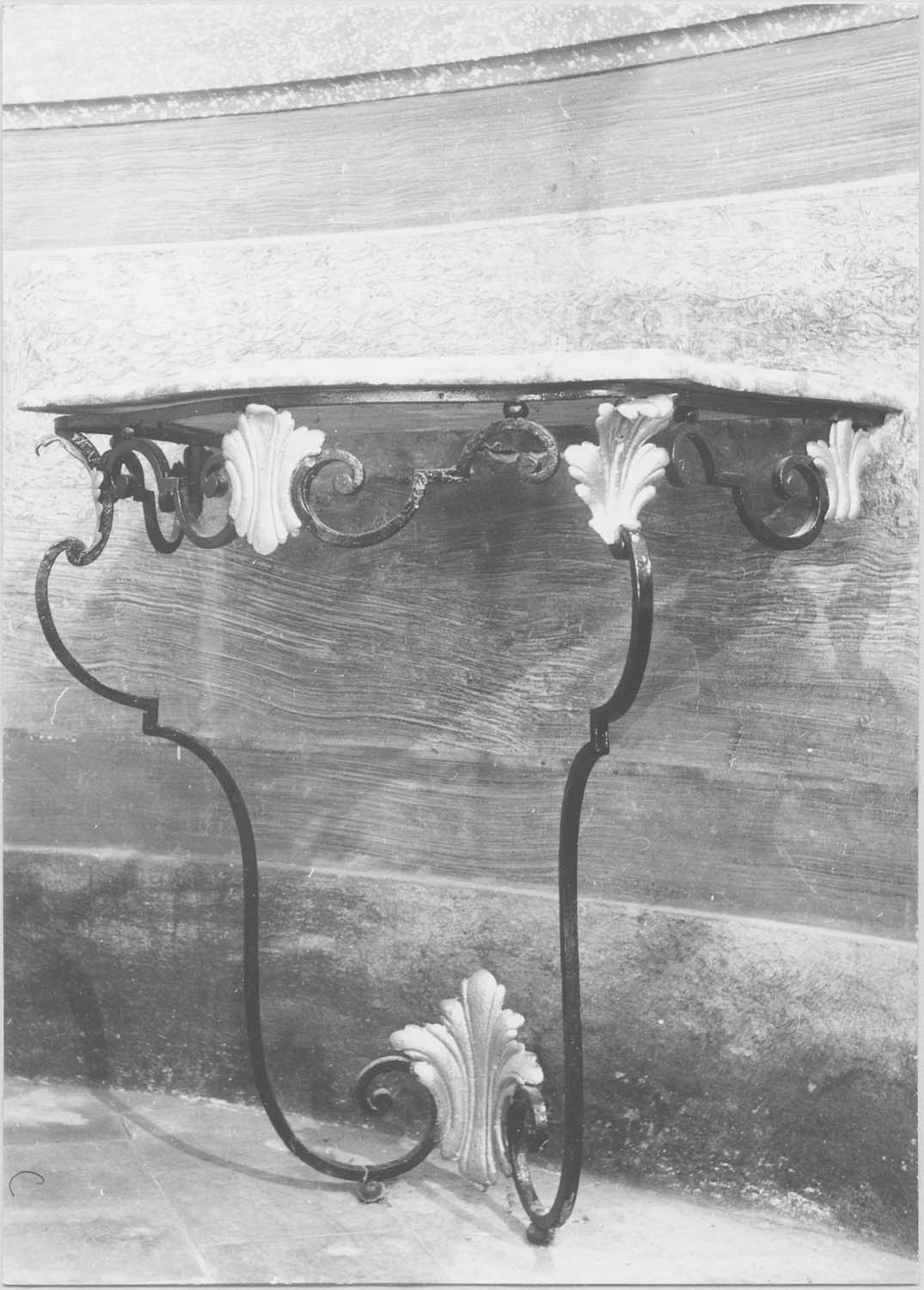 crédence, vue générale - © Ministère de la Culture (France), Médiathèque du patrimoine et de la photographie (objets mobiliers), tous droits réservés
